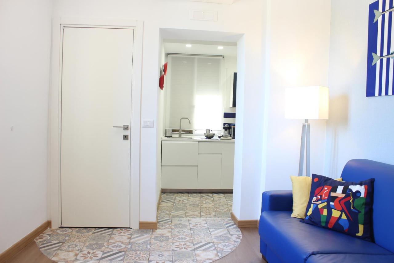 Suite Villa Comunale Сорренто Екстер'єр фото