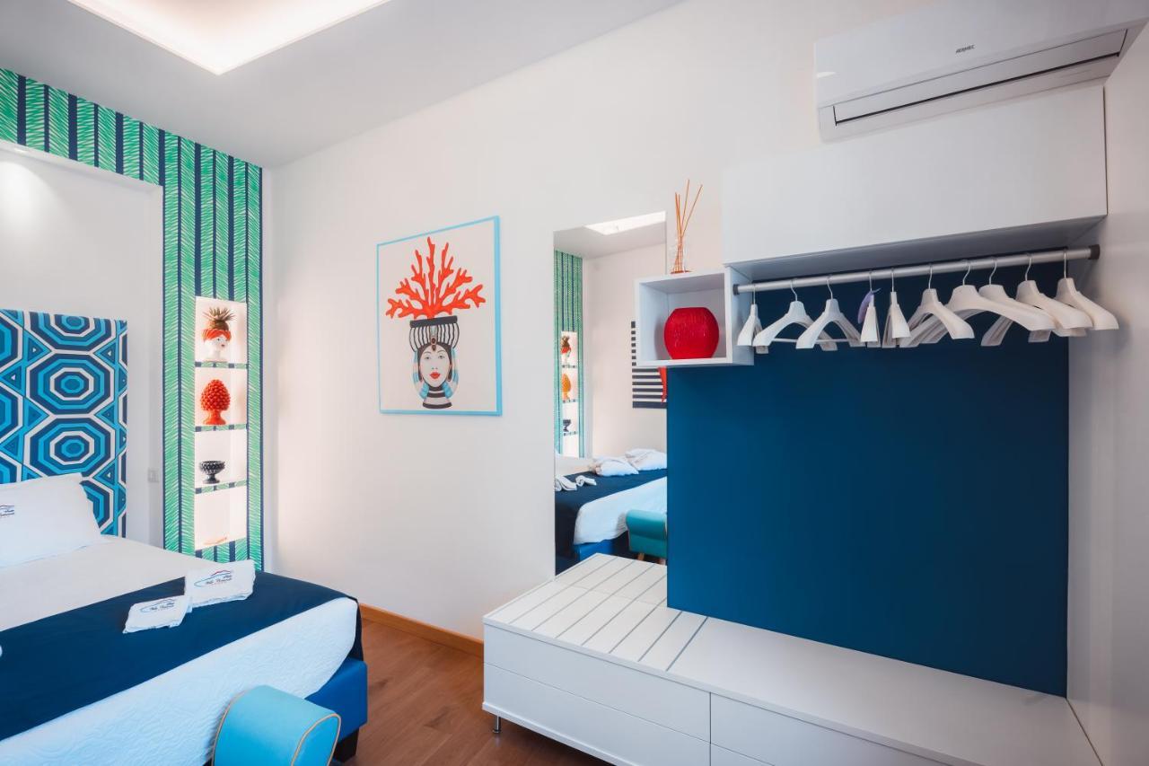 Suite Villa Comunale Сорренто Екстер'єр фото